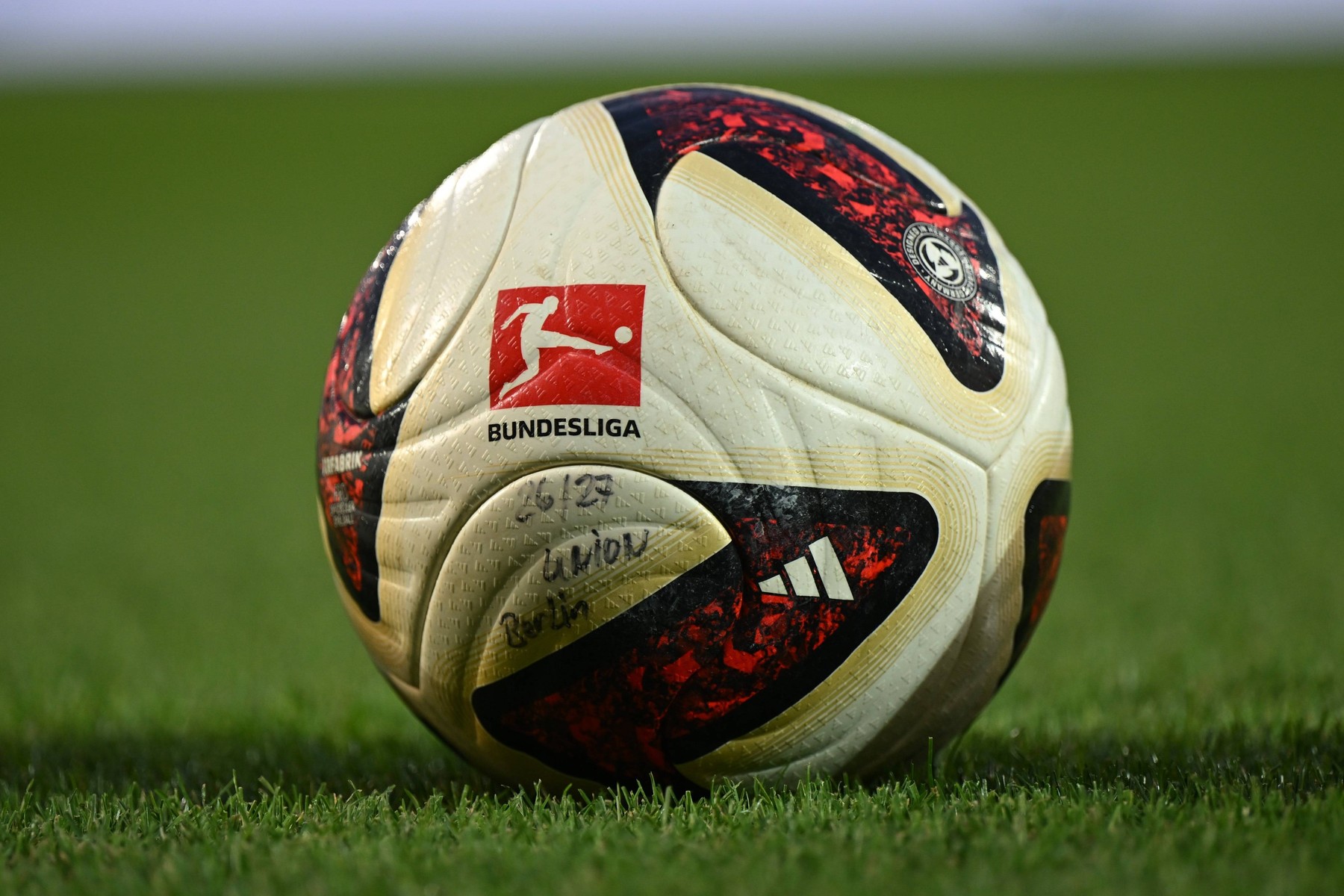 Borussia Dortmund Paderborn 2 0, ACUM, la DGS