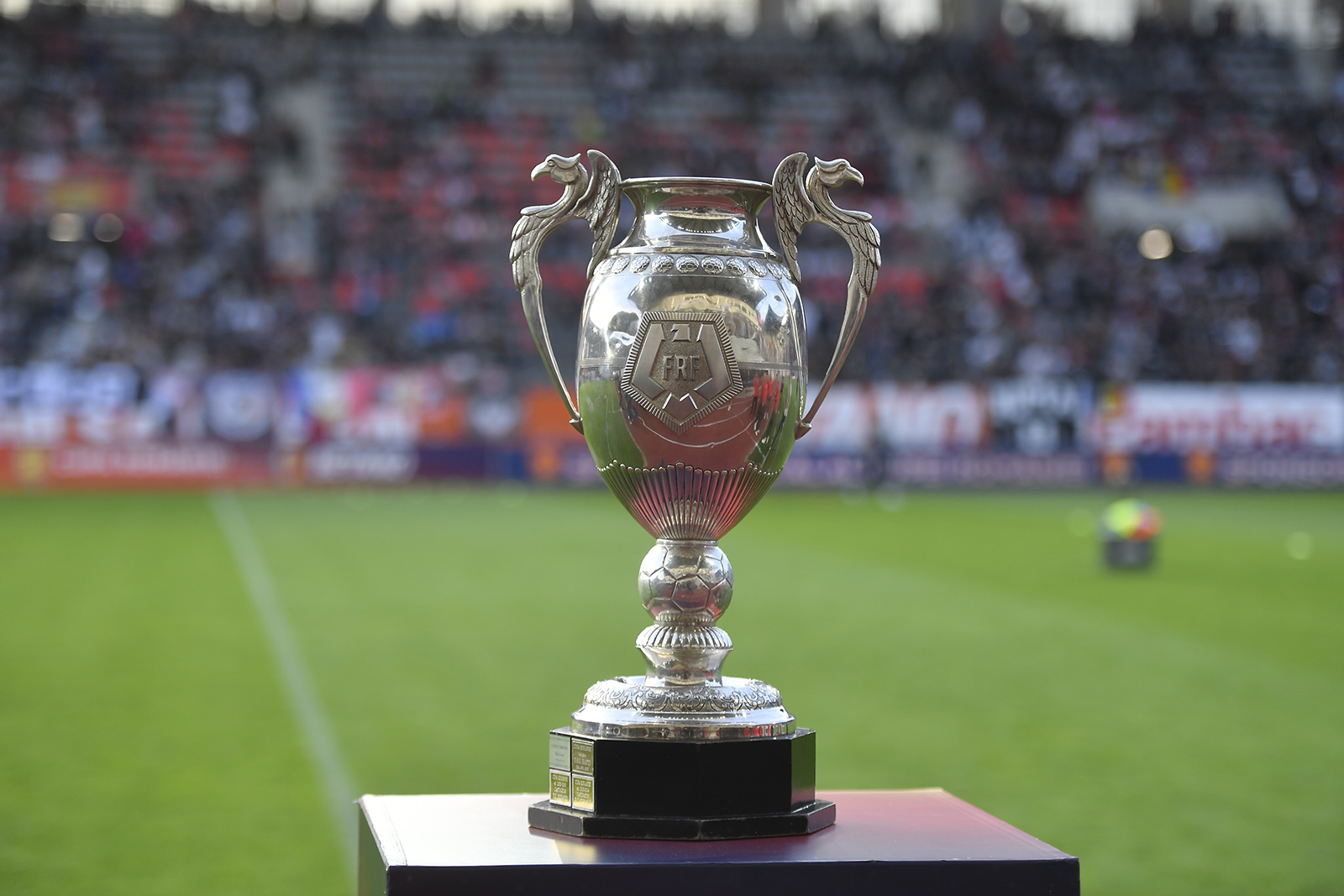 Botoșani Corvinul, 16:45, DGS 1. Liești Dinamo, 19:00, DGS 1. FC Argeș FCSB, 21:45, DGS