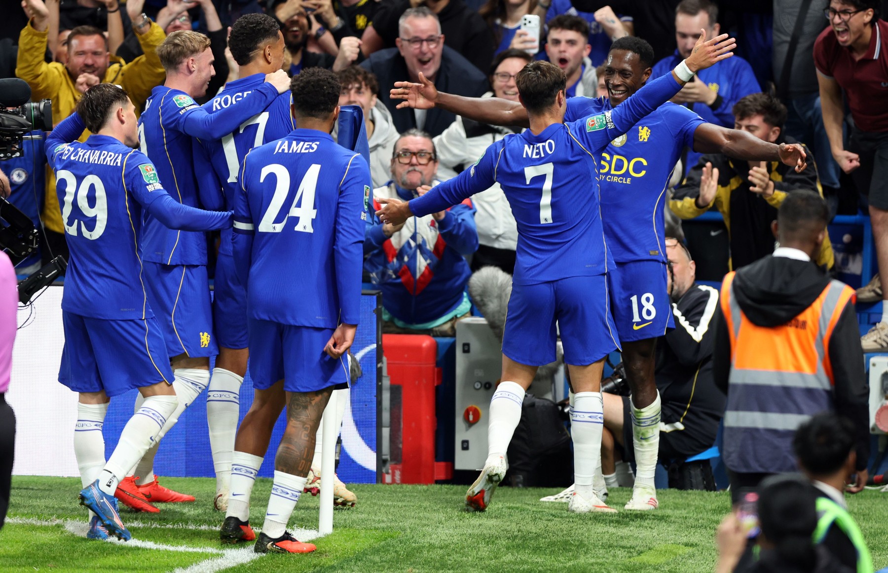 Cel mai ”nebun” meci al serii NU s a jucat în Champions League! În minutul 48, Chelsea era condusă cu 0 2, dar a urmat ”măcelul”