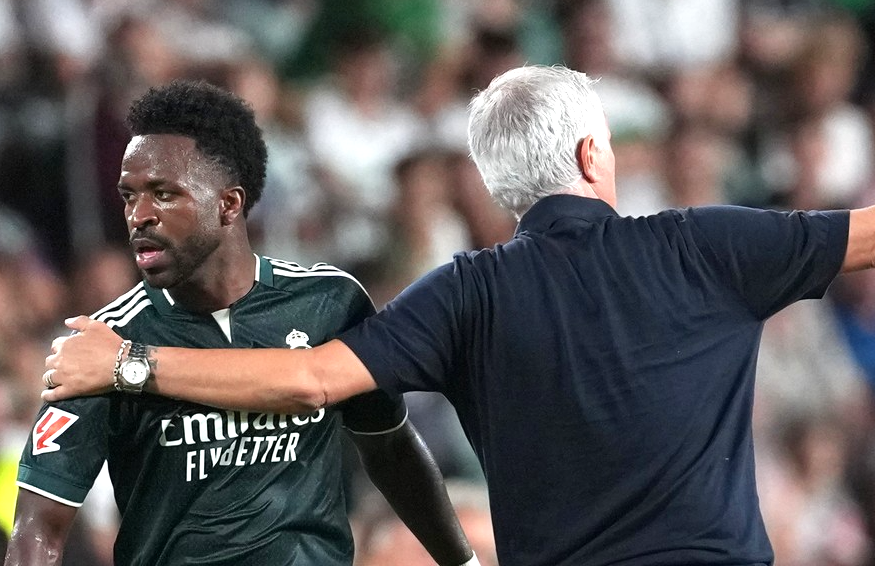 De ajuns! Schimbat de Jose Mourinho în Elche Real Madrid, Vinicius a făcut anunțul, la miezul nopții