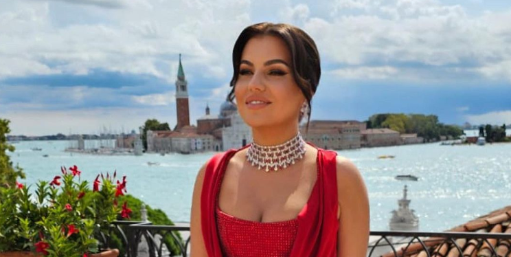 Decizie total neașteptată: Romina Gingașu a șters tot ”cu buretele” și a lăsat doar ȘAPTE cuvinte