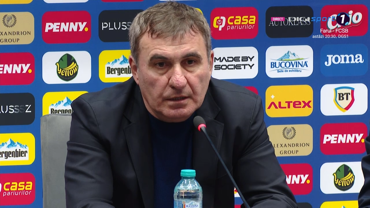 Doi jucători părăsesc lotul României