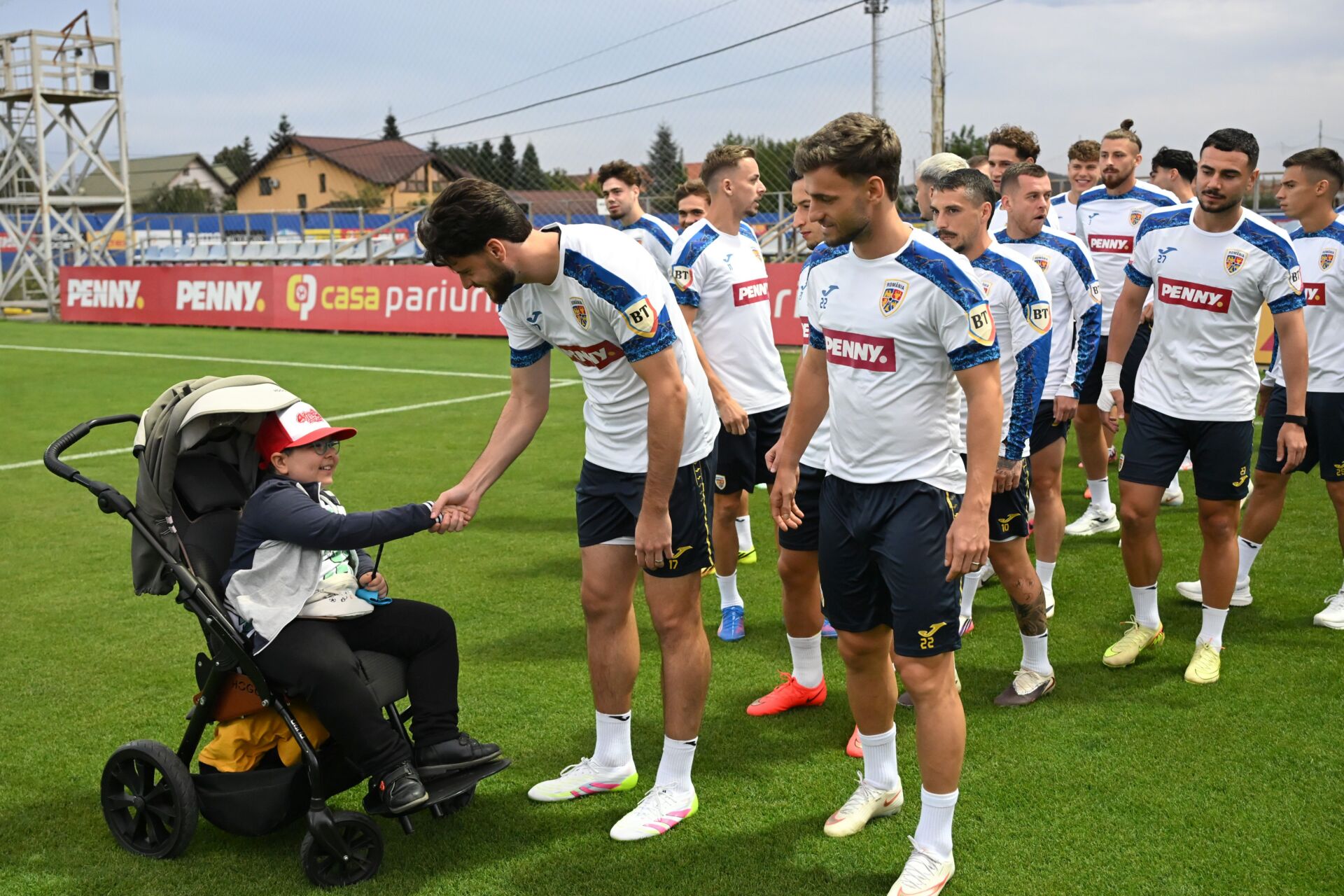După șapte ani! Românul căruia Graham Potter i a oferit debutul și despre care are numai cuvinte frumoase: "Extraordinar"