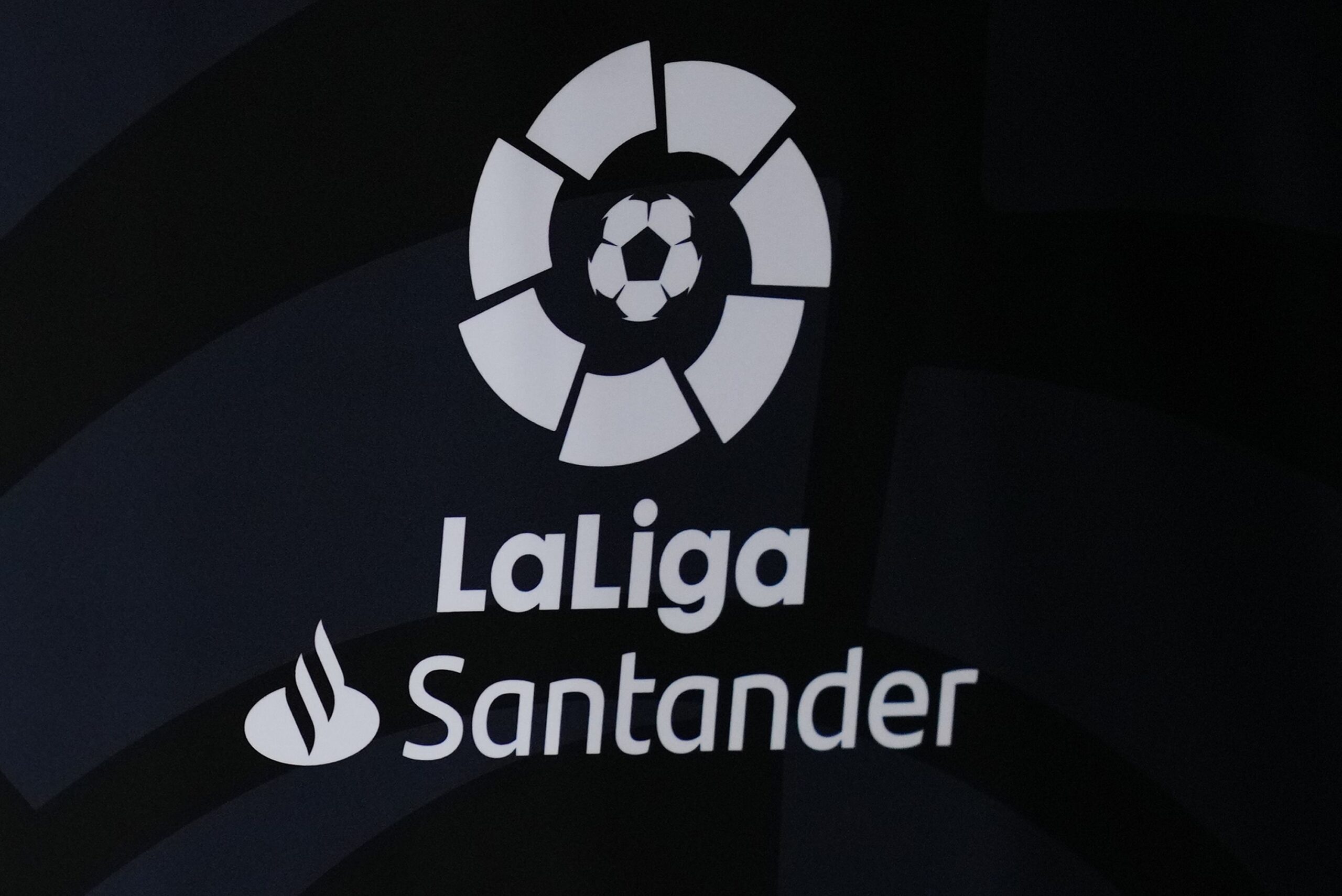 Elche Real Madrid 0 0, ACUM, DGS 1 / Rayo Vallecano Espanyol 2
