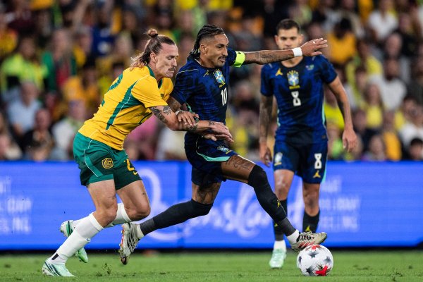 Emoții pentru Barcelona! Raphinha a ieșit accidentat din victoria 4 2 a Braziliei cu Australia