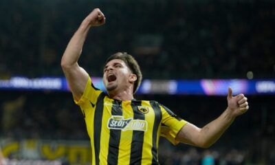 ”Jos pălăria!”