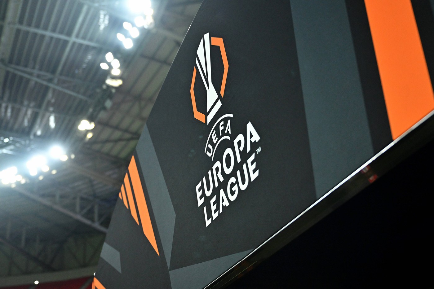 Juventus NEC 5 0. Plzen Royale SG 0