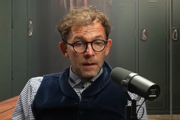 L a lăsat fără reacție pe Bogdan Lobonț! ”Mi a pus mâna în gât și m am blocat”