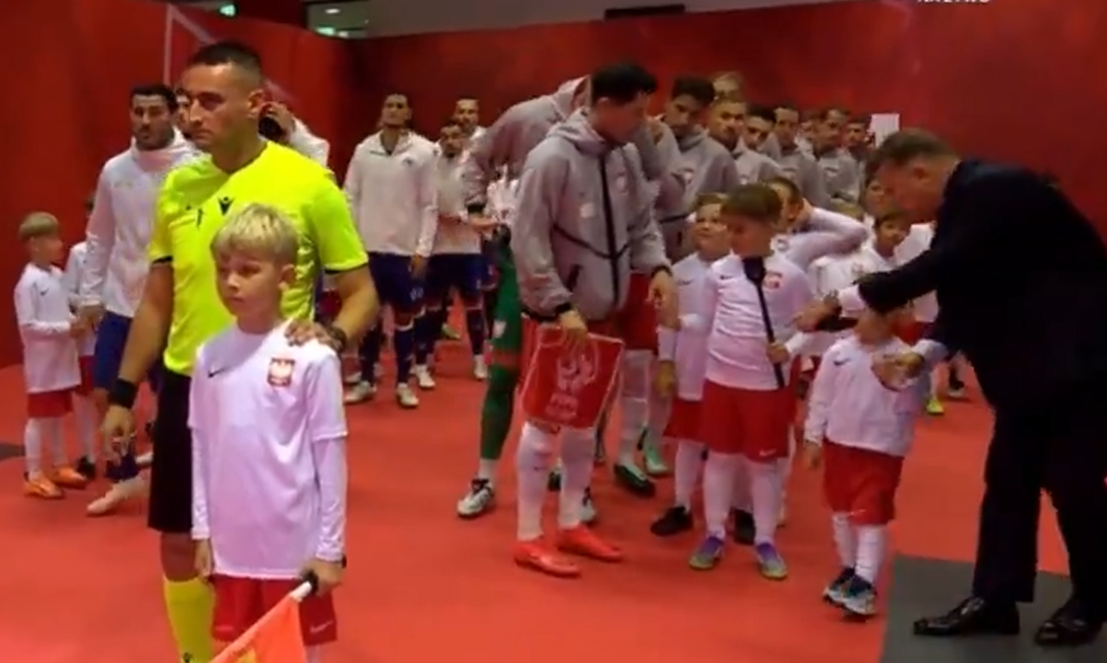 Momentul ”rușinos” din grupa României ”face înconjurul lumii”: Robert Lewandowski, în prim plan