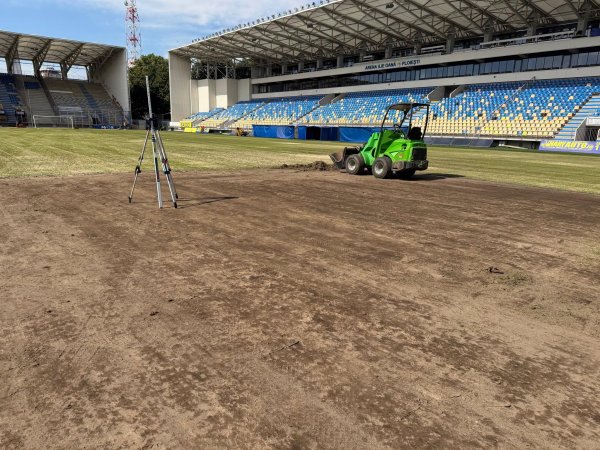 O echipă din SuperLiga schimbă după 15 ani gazonul