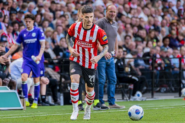 PSV a lămurit situația lui Dennis Man, după ultimele absențe: ”Și a exprimat clar dorința”