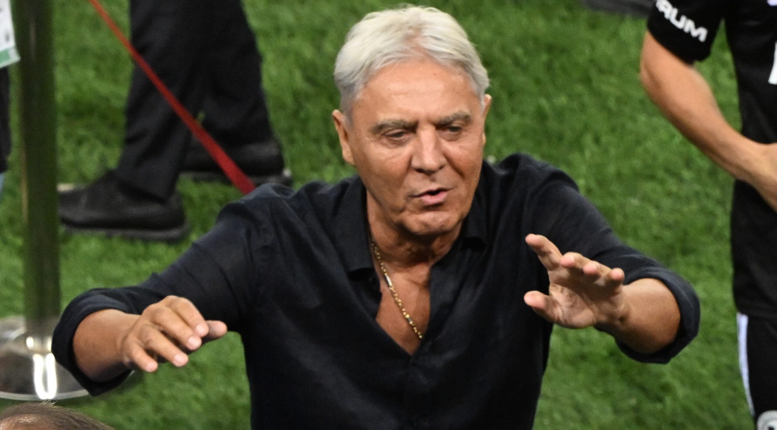 Sorin Cârțu, în extaz după ce Universitatea Craiova a spulberat o pe FCSB: "Seară super, electrizantă, spumantă"