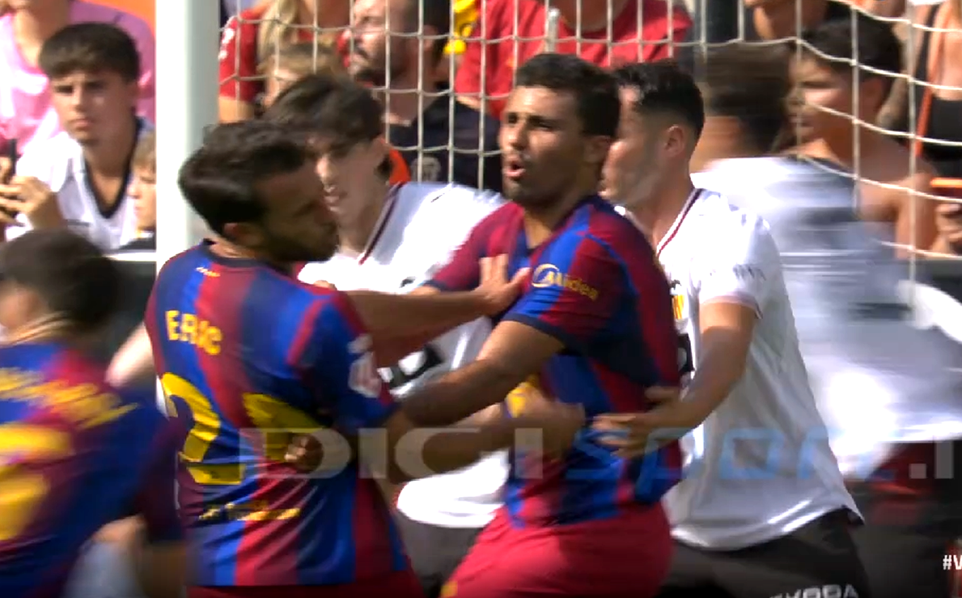 Valencia Barcelona 0 5, oprit de arbitru: Rodri i a spart nasul lui Eric Garcia!