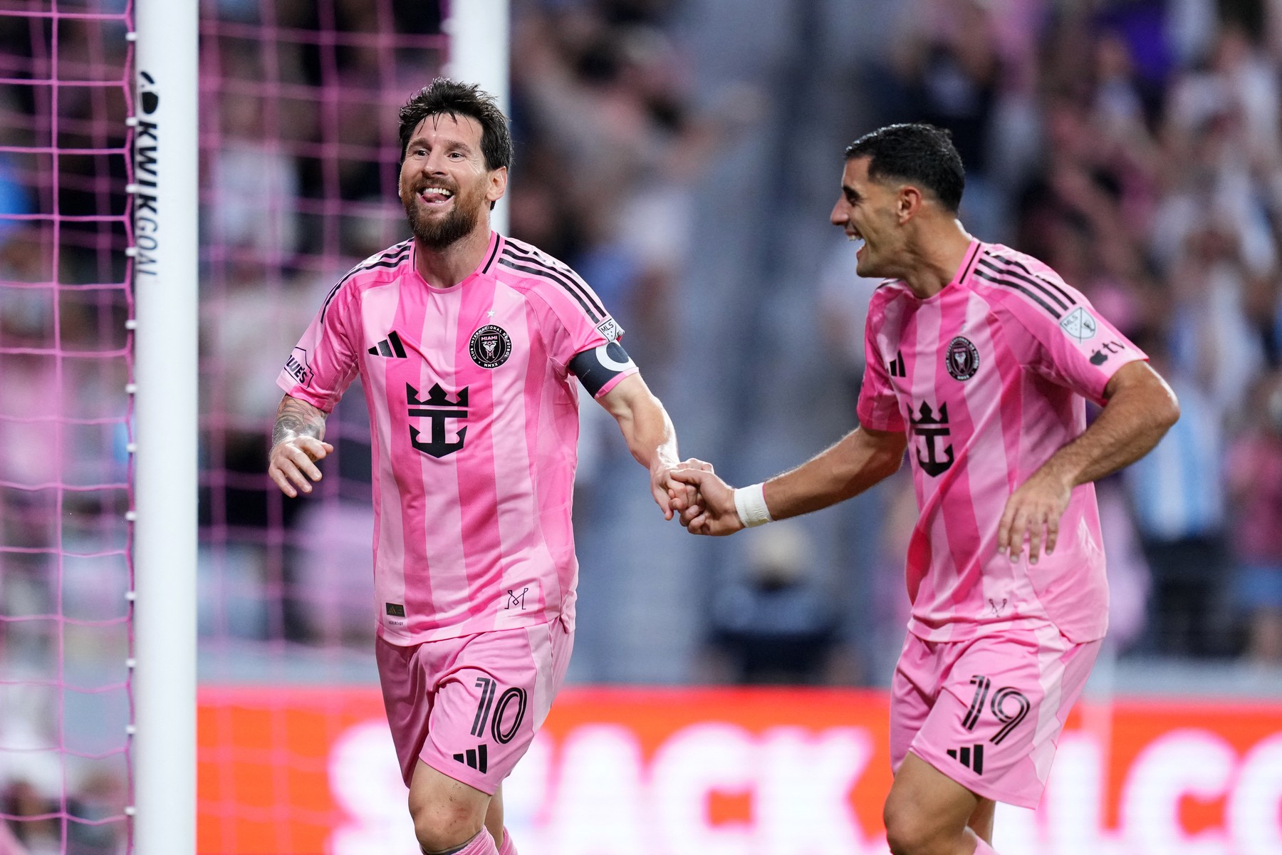 10 perfect! Leo Messi, show împotriva echipei lui Louis Munteanu, la patru zile după retragerea de la națională