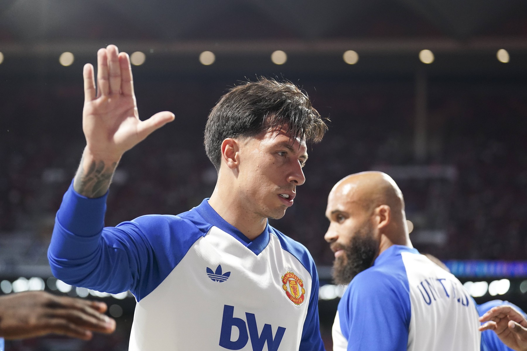 Manchester United e gata să ia decizia, după ce Lisandro Martinez a făcut ”praf” conducerea clubului
