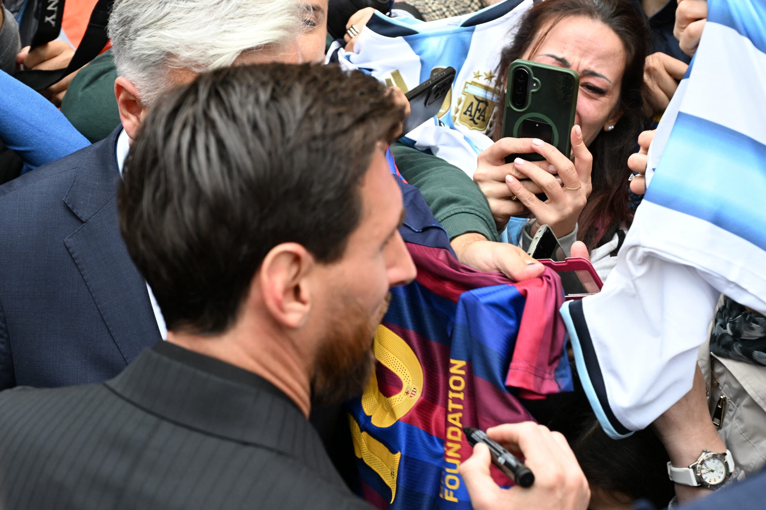”Nebunie”! Leo Messi a ajuns în Spania