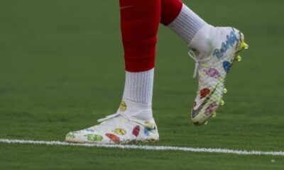 O altă vedetă din fotbal îi ia locul lui Mbappe la Nike! Contract de milioane de euro