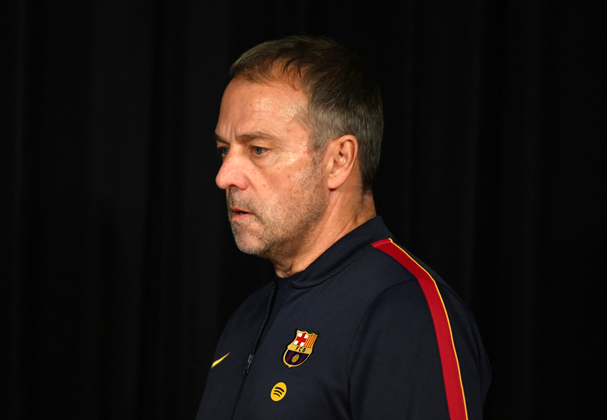 S a aflat: trădat, Hansi Flick l a dat afară din vestiar, după ce a aflat că pleacă de la Barcelona la PSG!