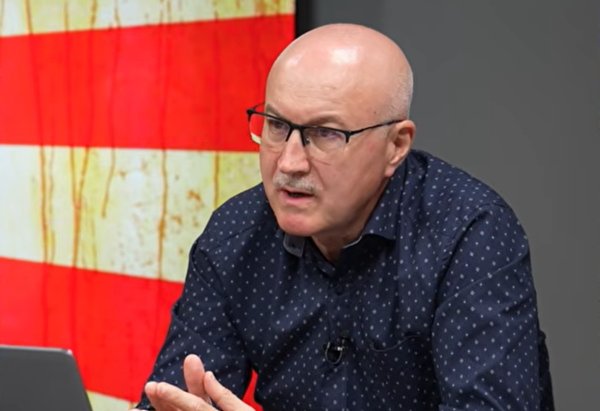 S a retras devreme, dar a fost la fel de bun ca Gică Hagi: ”Dacă nu chiar peste”