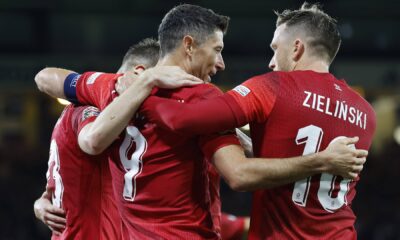 TREI schimbări în primul 11! Cum ar putea arăta Polonia la meciul cu România: intră Lewandowski