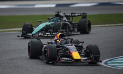 Verstappen câștigă în Sepang o cursă haotică, marcată de o furtună puternică