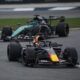 Verstappen câștigă în Sepang o cursă haotică, marcată de o furtună puternică